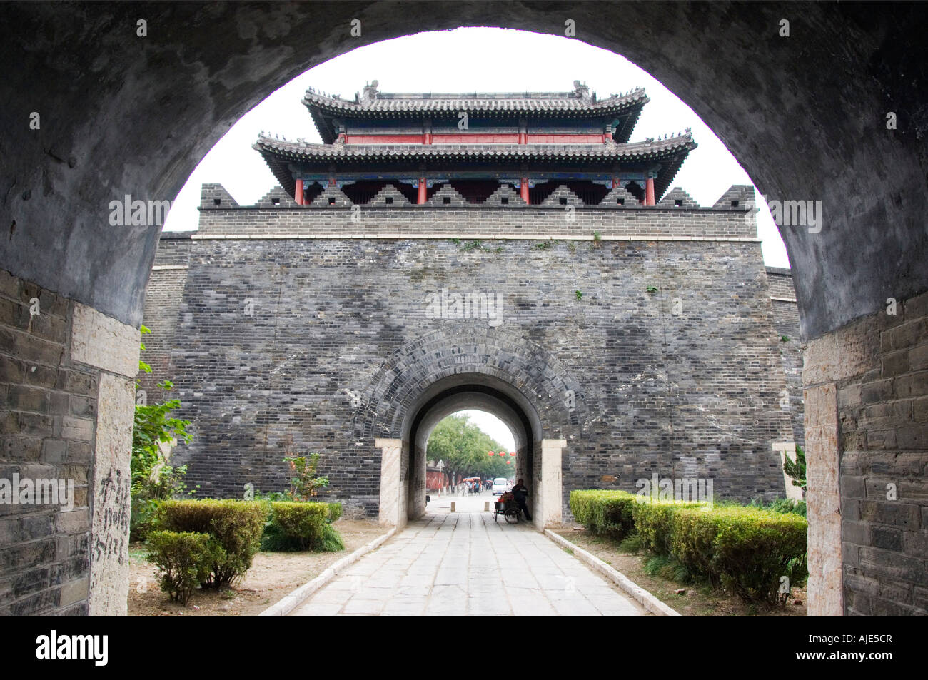 The Confucius Tomb Unesco World Heritage Site Qufu City Shandong ...