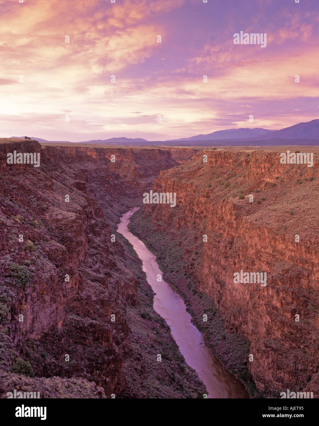 Rio Grande Gorge At Sunset From The Bridge Taos County New Mexico Usa Stock Photo Alamy Rio Grande Gorge At Sunset From The Bridge Taos County New Mexico Usa Stock Photo Alamy