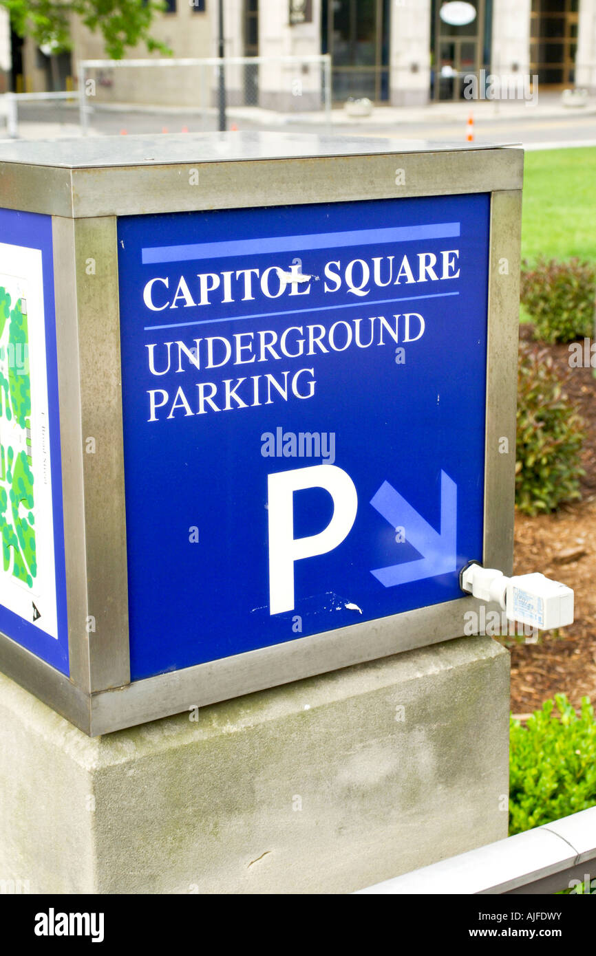 Capitol Square Underground Parking sign in Columbus Ohio OH Stock Photo