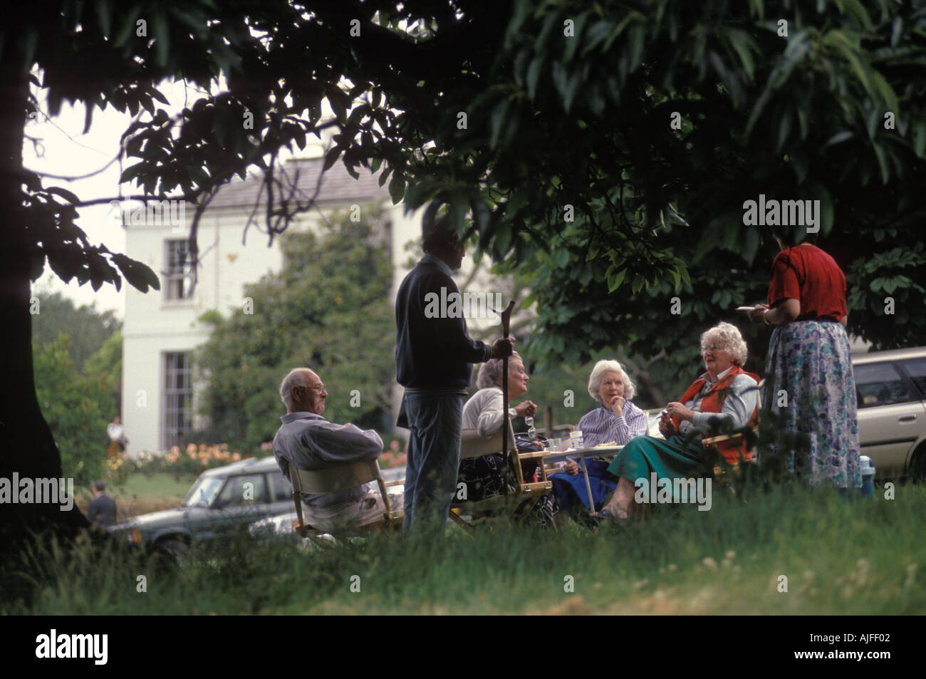 Country house sale auction Newnham Hall Northamptonshire 1994 viewing