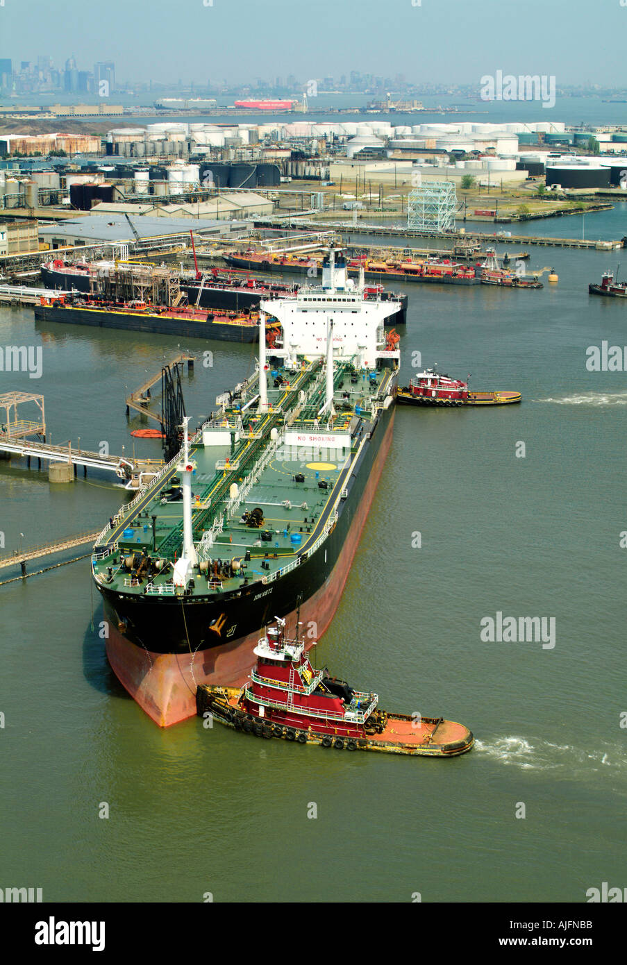 Petroleum freighter hi-res stock photography and images - Alamy