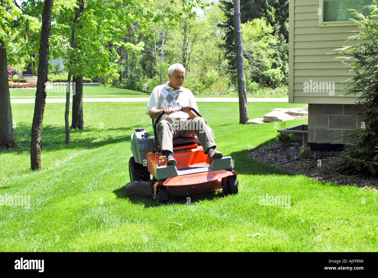 Beast 62zbbm20 zero turn lawn mower sale