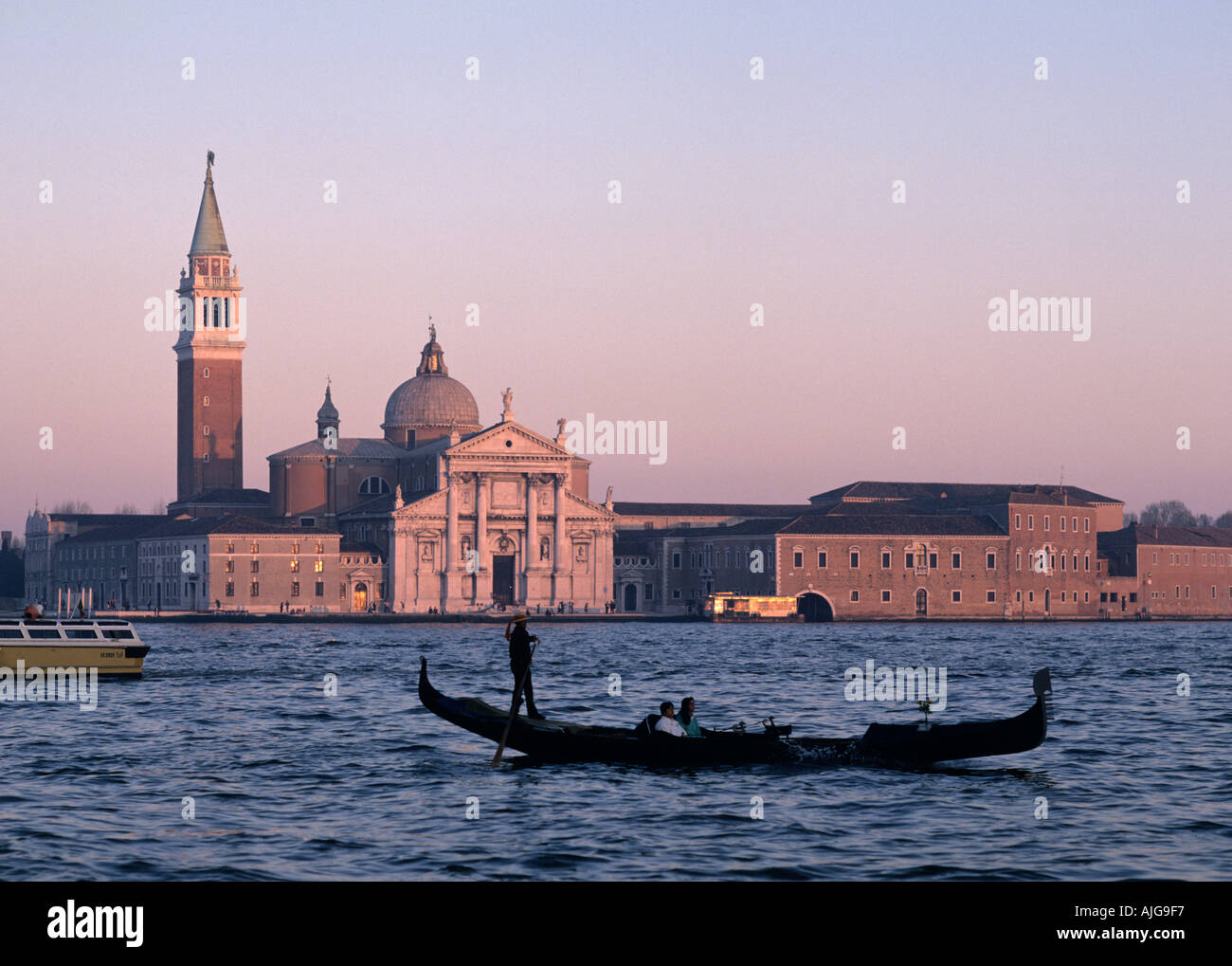 Europa Europe Italien Italy Venedig Venezia Venice Venetien Veneto Canale di San Marko Isola di San Giorgio Maggiore Stock Photo