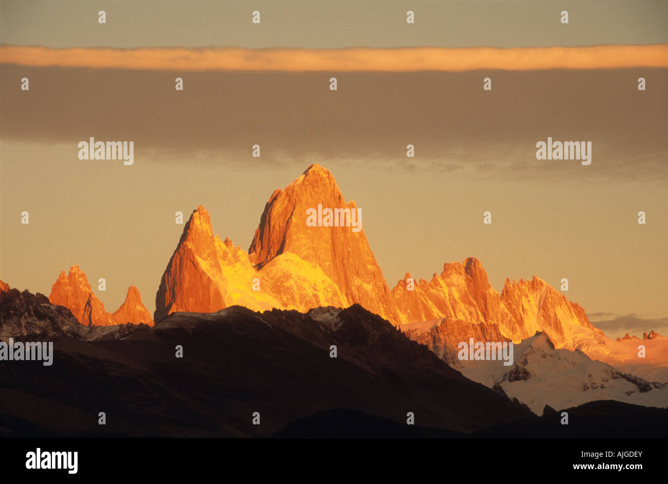 Mt Fitzroy range at dawn seen from El Chalten, Los Glaciares National Park, Patagonia, Argentina Stock Photo