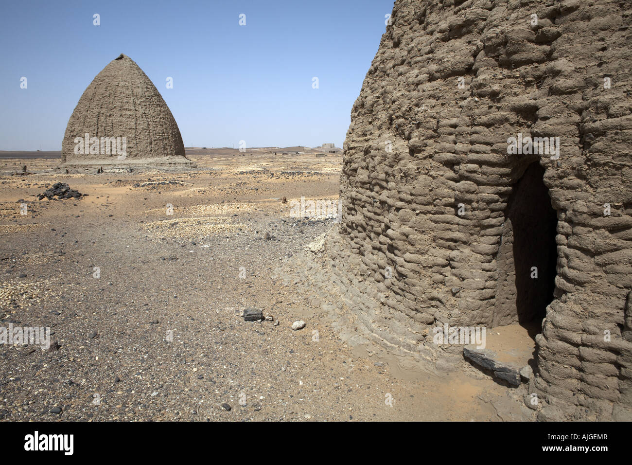 Beehive graves at Old Dongola Stock Photo