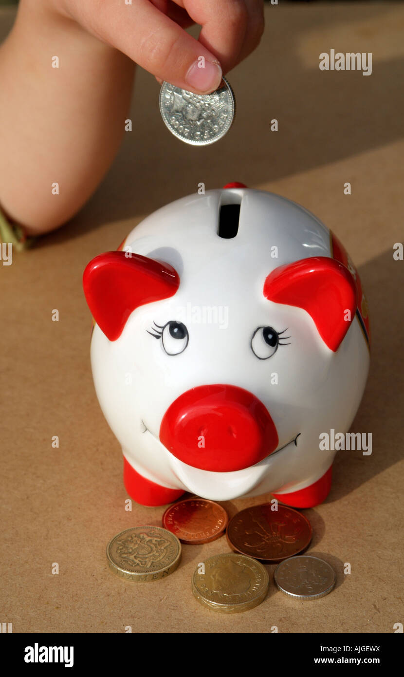 Piggy bank broke: the Chinese paid for the new car with a ton of coins Piggy bank broke: the Chinese paid for the new car with a ton of coins