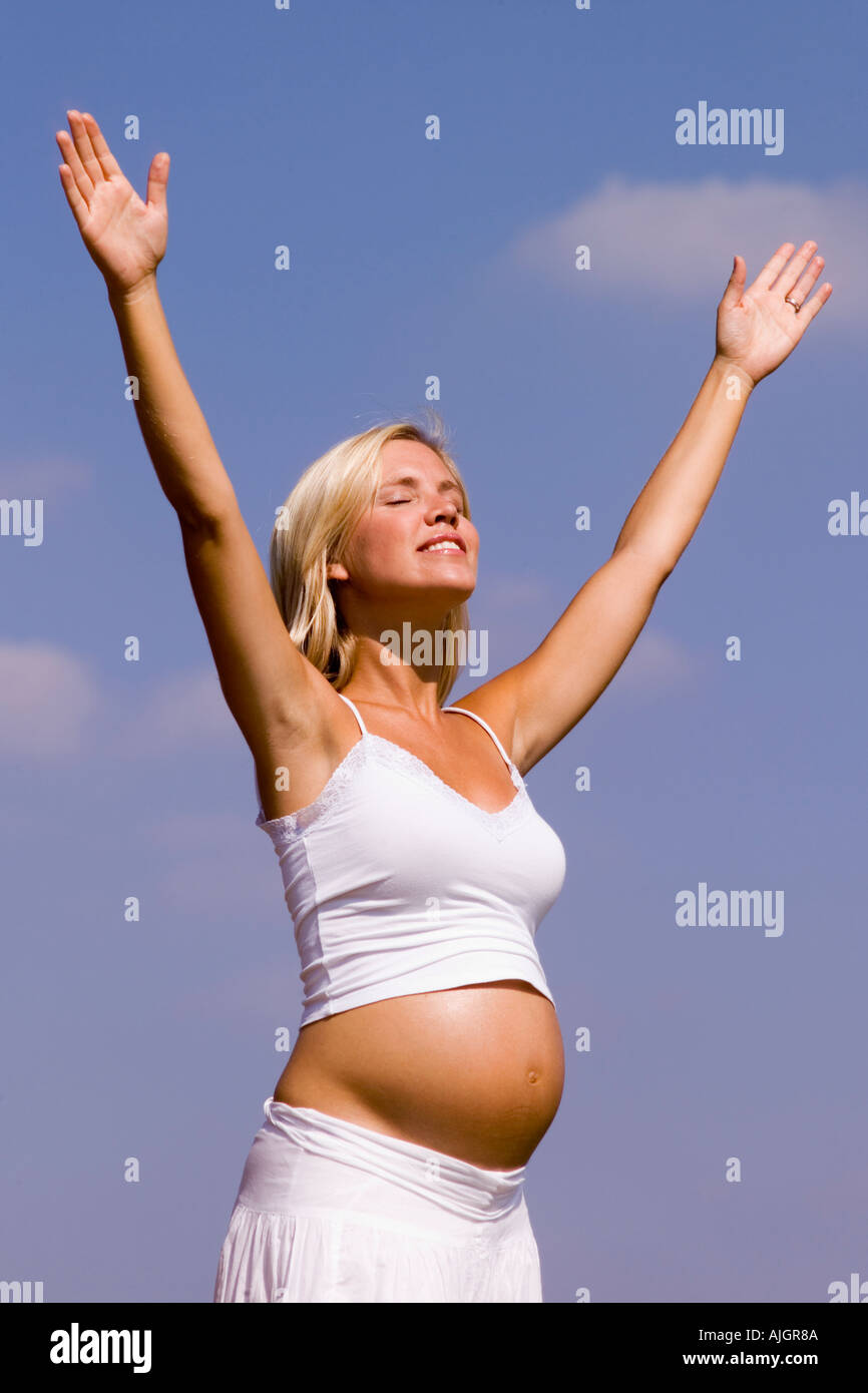 3520 Lucy pregnant Model released Stock Photo Alamy