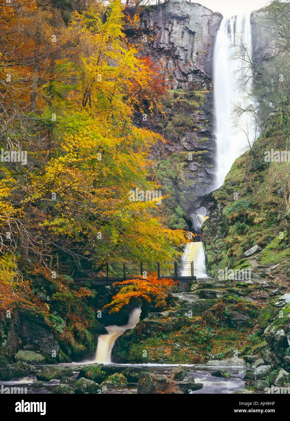 Waterfall in Berwyn Mountains at Pistyll Rhaeadr, Nr Llanrhaeadr-ym-Mochnant, Powys, Wales Stock Photo