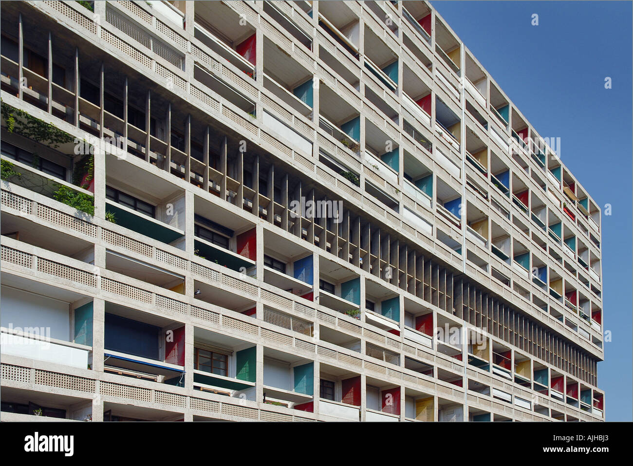 pilotis or piers of the The Unité d'habitation, La Cité Radieuse,  Marseille, France Stock Photo - Alamy