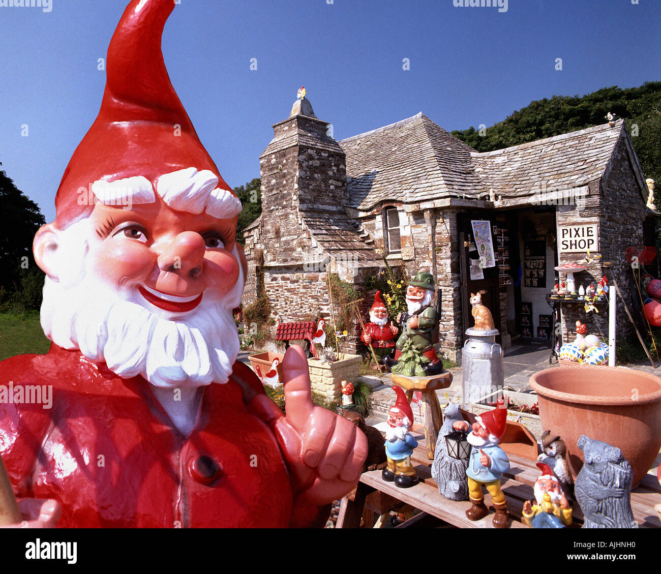 GB - CORNWALL:  Pixie Shop in Tintagel Stock Photo