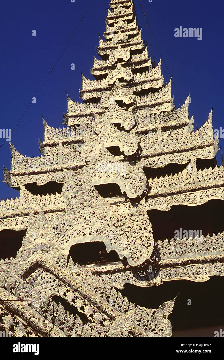 Kengtung pagoda of Wat Ho Kong Stock Photo