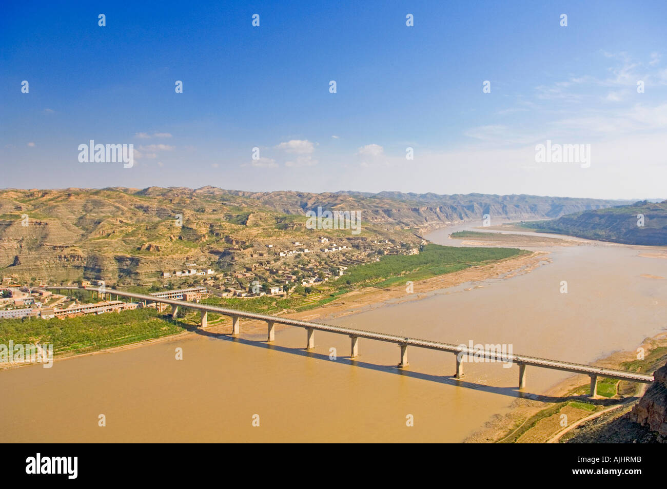 Overlookiing The Yellow River Huanghe From The Top Of Incense Burner Temple Jiaxian County Shaanxi Province China Stock Photo Alamy
