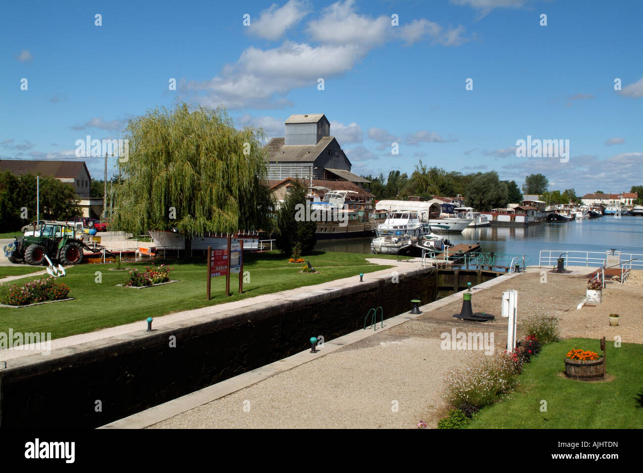 St jean de losne france hi-res stock photography and images - Alamy