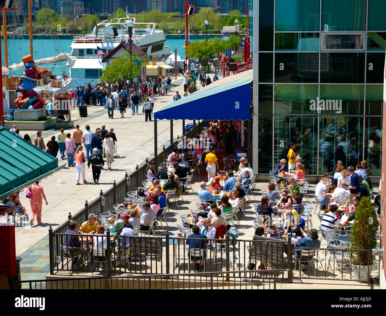 Navy pier hires stock photography and images Alamy