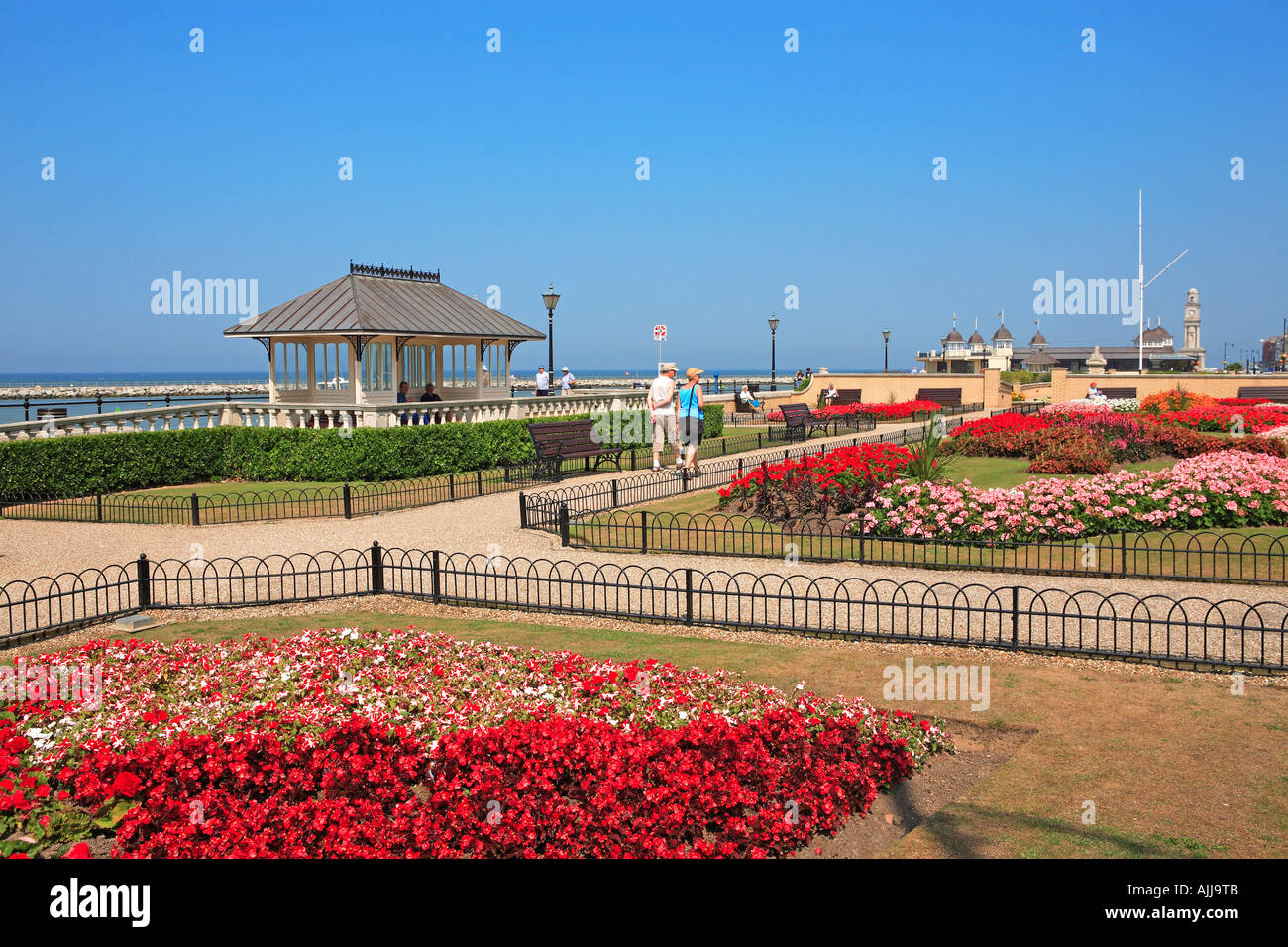 Herne Bay, Gardens And Clocktower Stock Photo Alamy