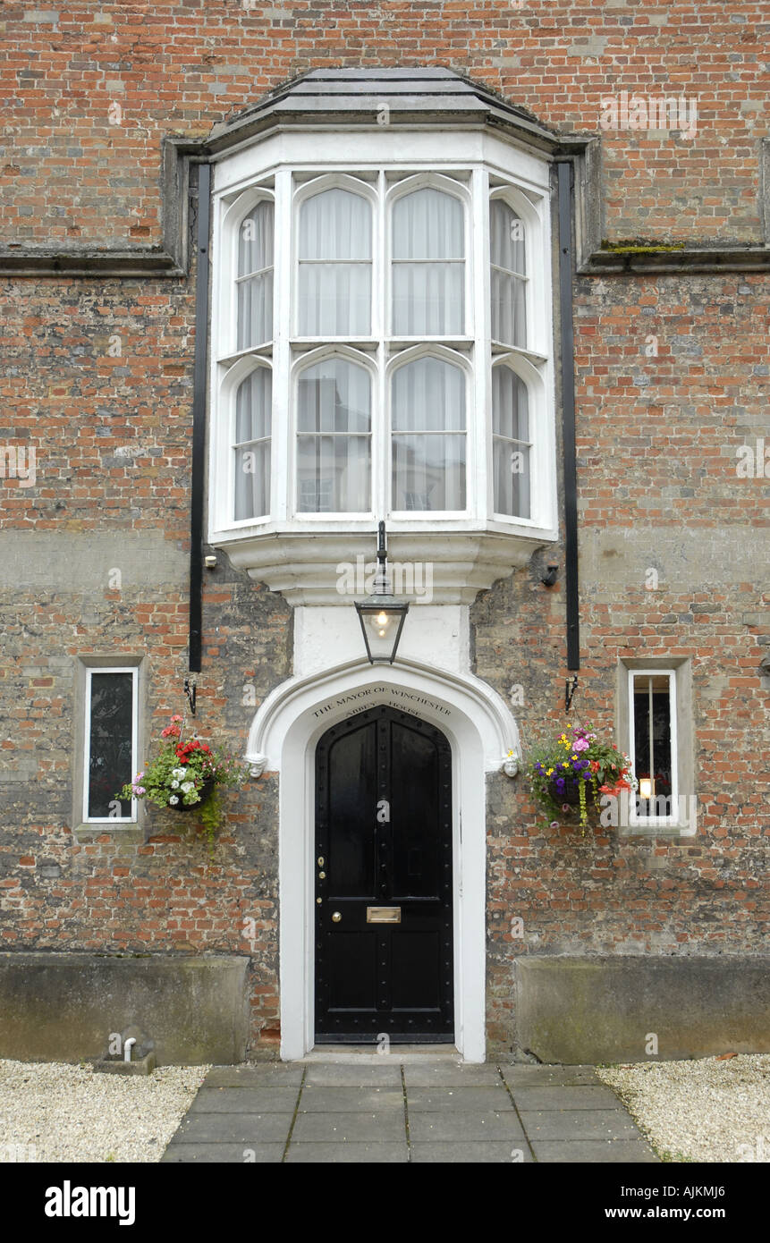 Abbey House Winchester Hampshire Stock Photo Alamy