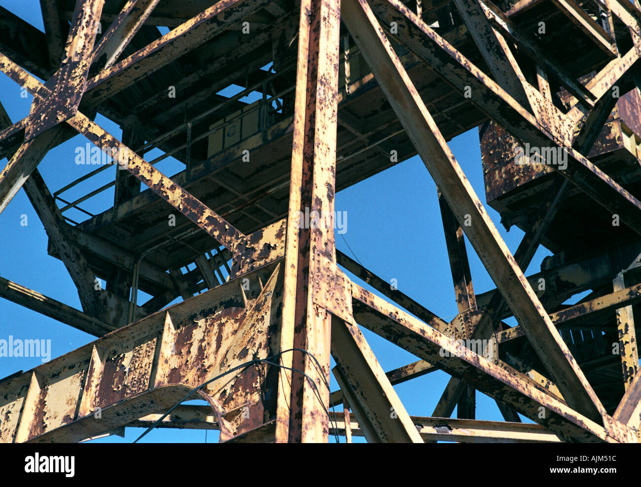 Old abandoned crane shipyard hi-res stock photography and images - Alamy