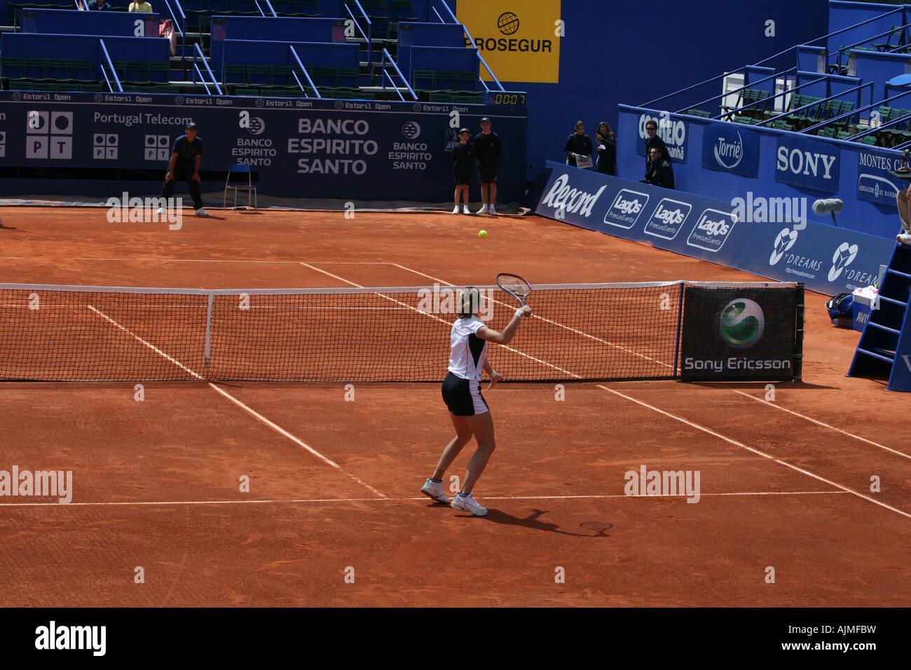 Estoril Open 2007 - Women's 1st round qualifying - Selima Sfar vs Renata Voracova Stock Photo