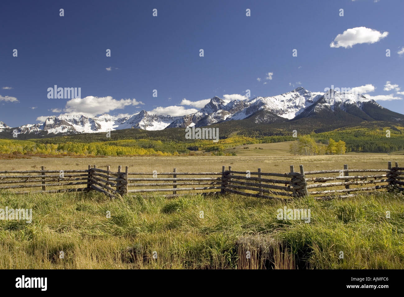 Last Dollar Ranch Wooden picket fence Mt Sneffels Colorado USA Stock Photo