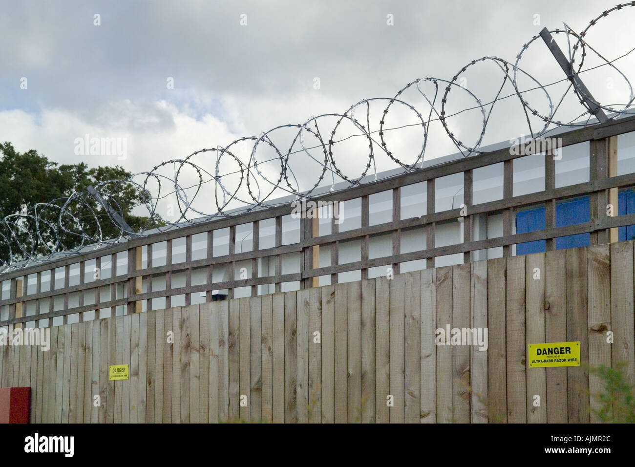 razor wire fence law
