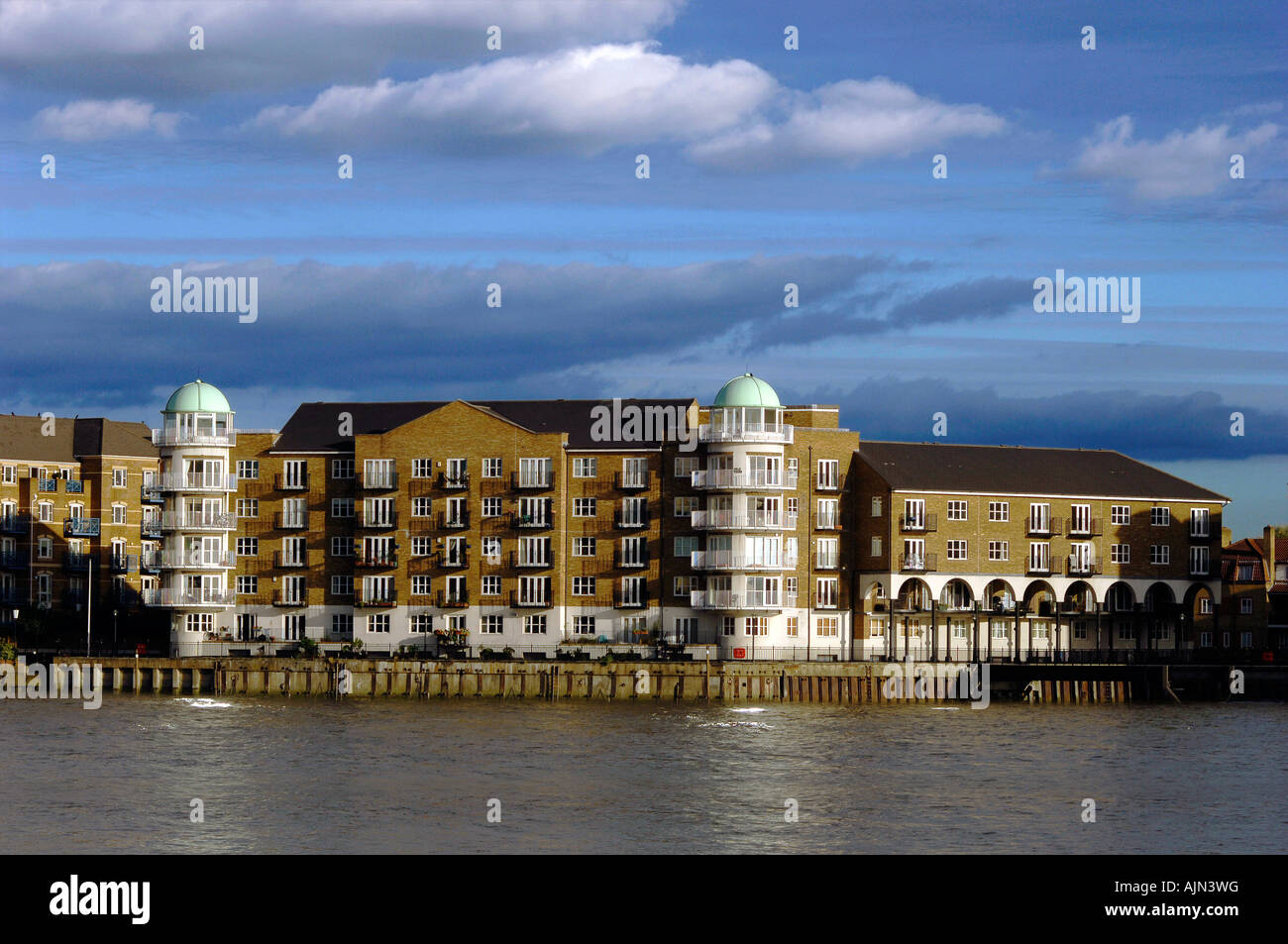 bellamy wharf an old warehouse converted into modern apartments surrey