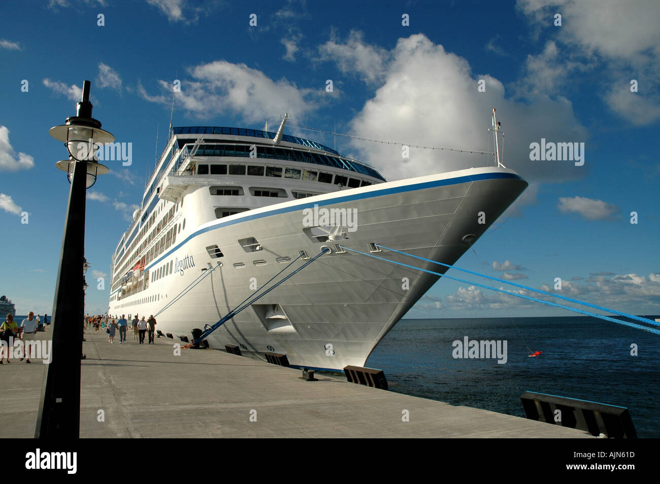 St kitts cruise port hi-res stock photography and images - Alamy