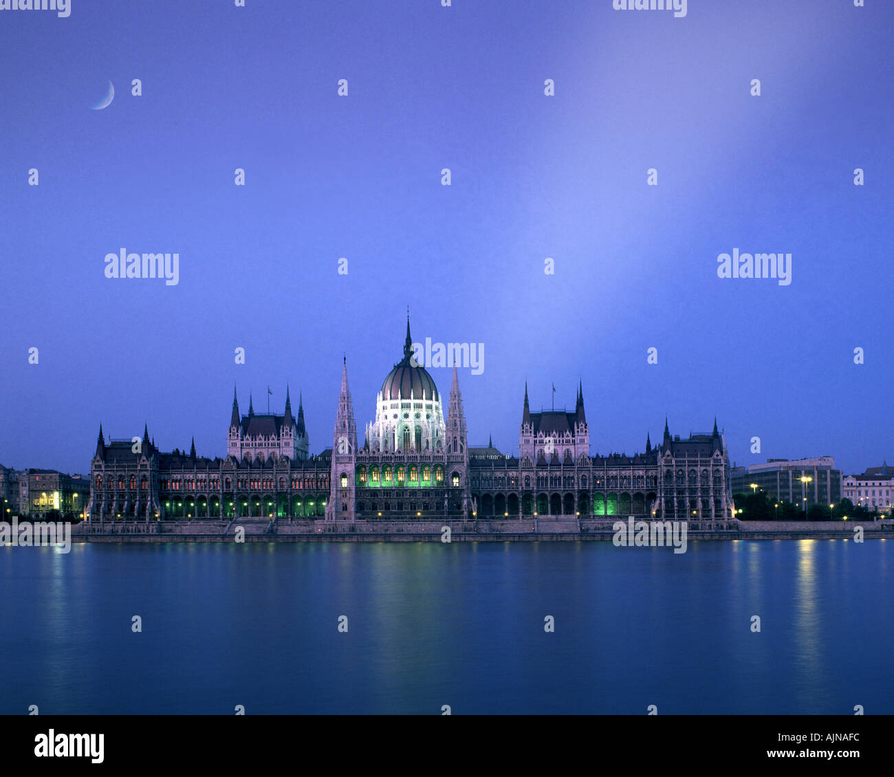 Hungarian night photo hi-res stock photography and images - Alamy