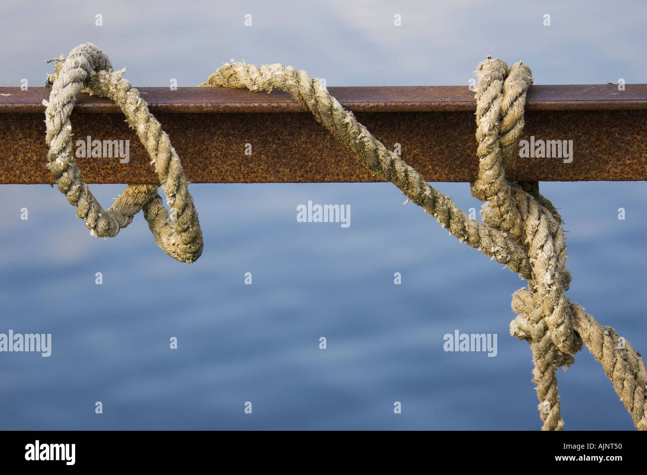 Close up rope tied pole hi-res stock photography and images - Alamy