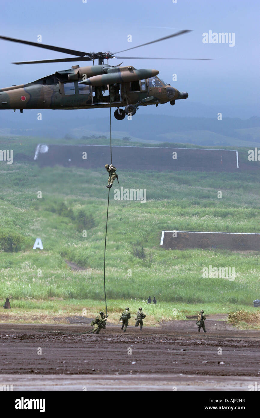 Black hawk helicopter hires stock photography and images Alamy