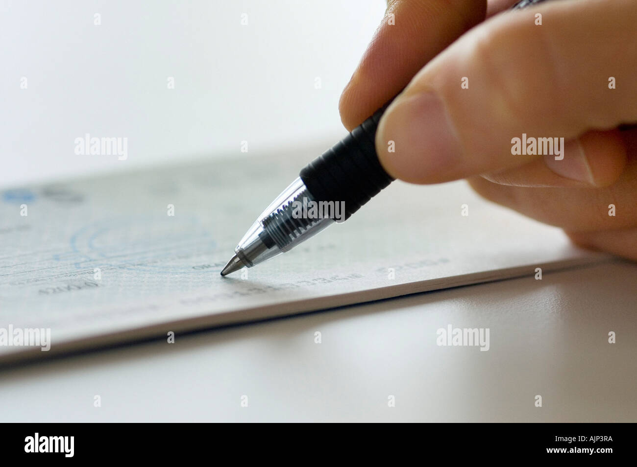 Cheque book signature hires stock photography and images Alamy
