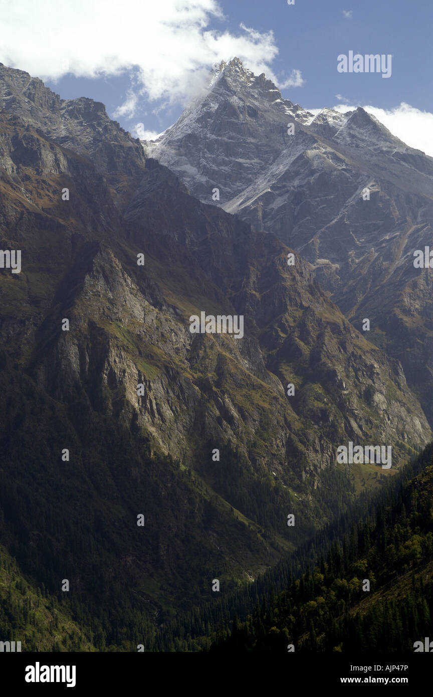 Parvati valley peaks Himalaya mountains, India Stock Photo - Alamy