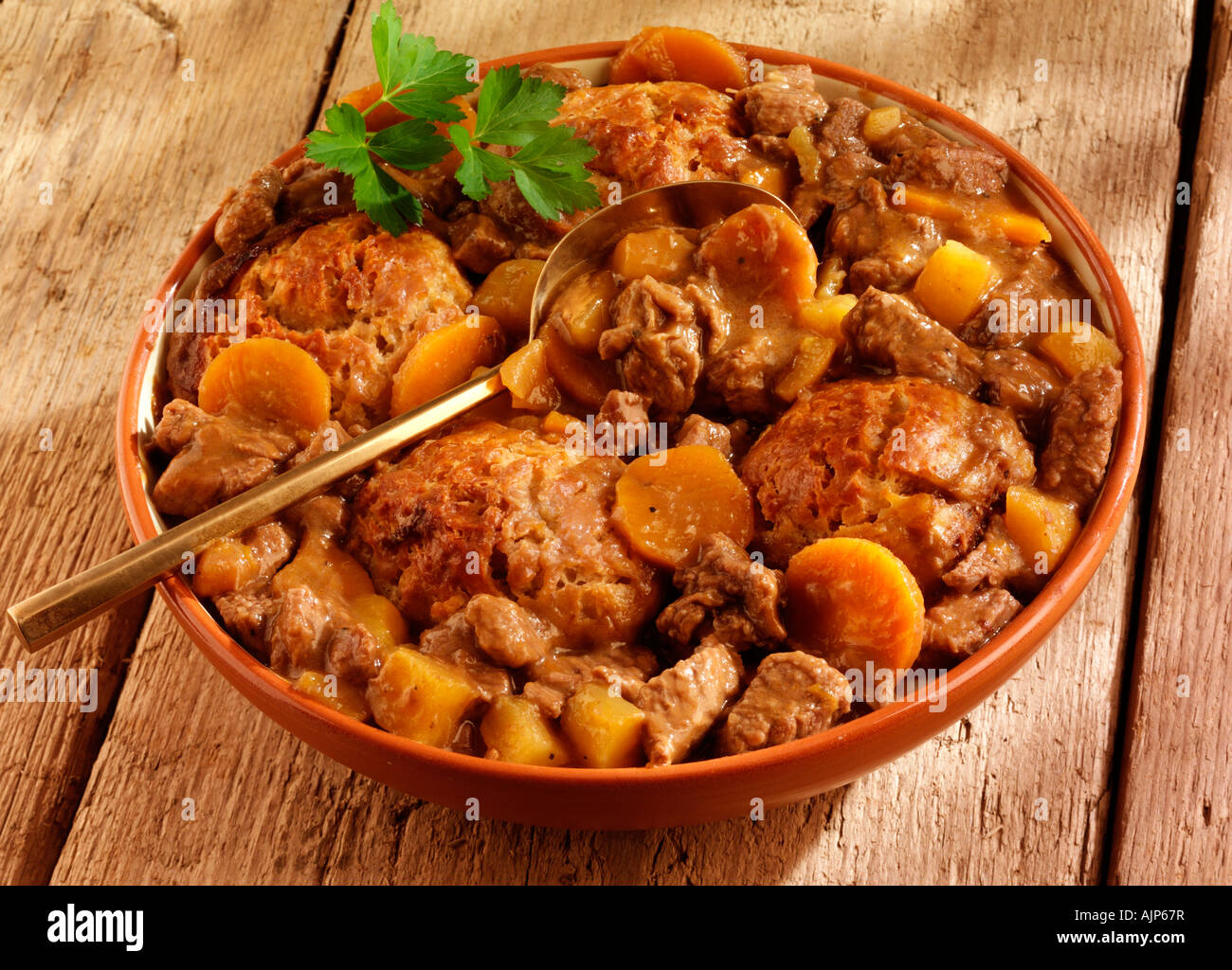 BEEF CASSEROLE WITH DUMPLINGS Stock Photo - Alamy