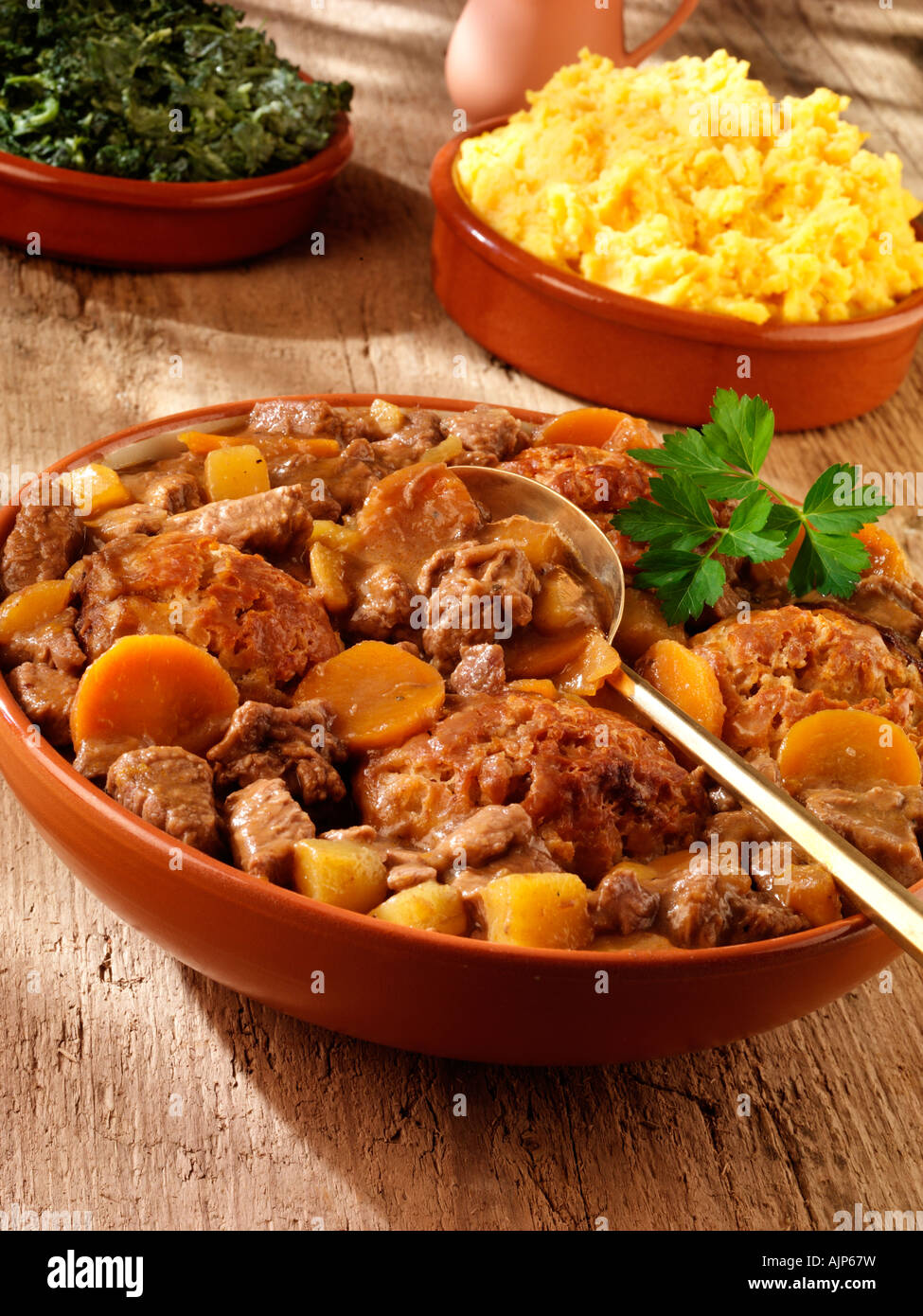 BEEF CASSEROLE WITH DUMPLINGS Stock Photo - Alamy