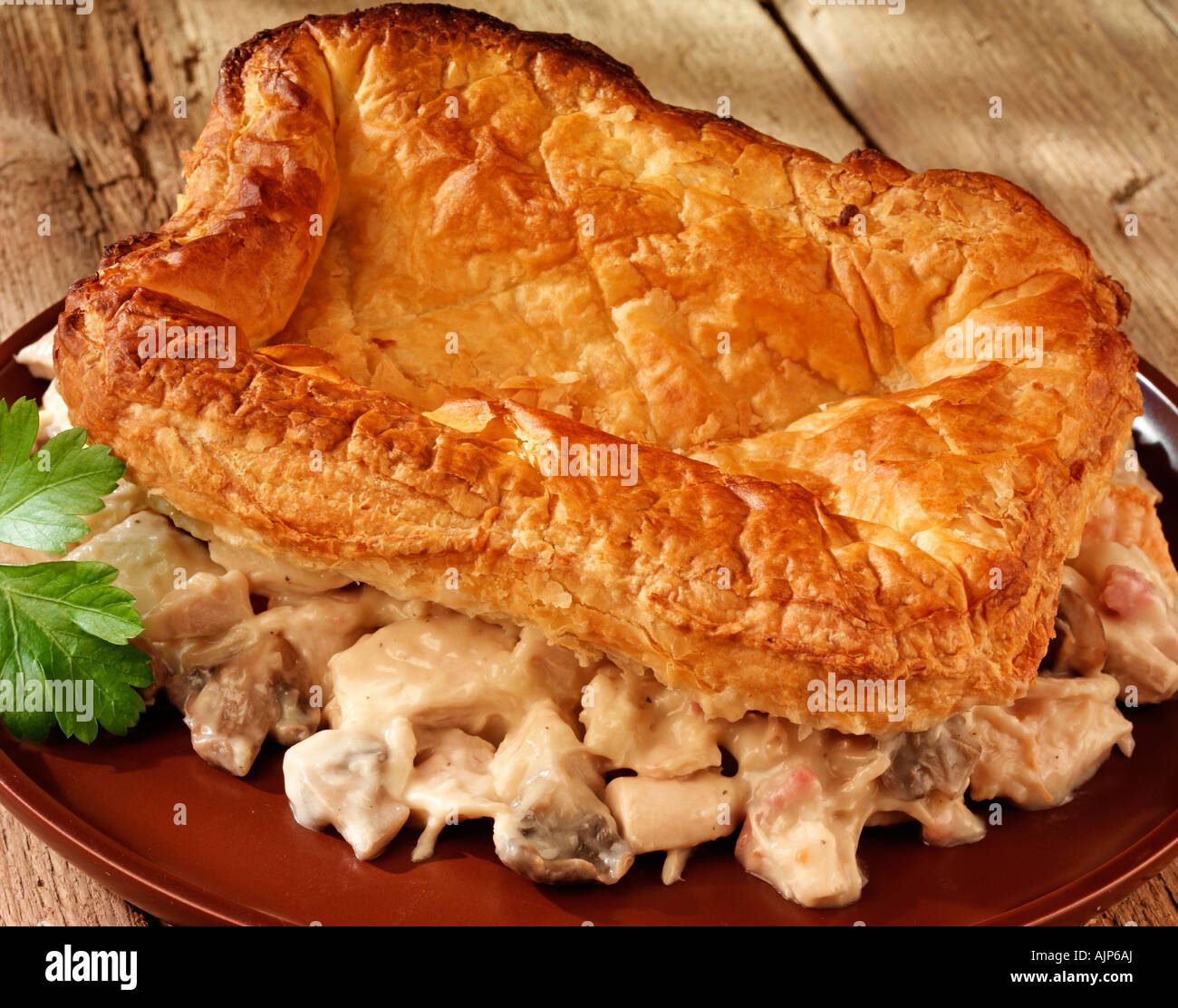 CHICKEN AND MUSHROOM PIE Stock Photo - Alamy