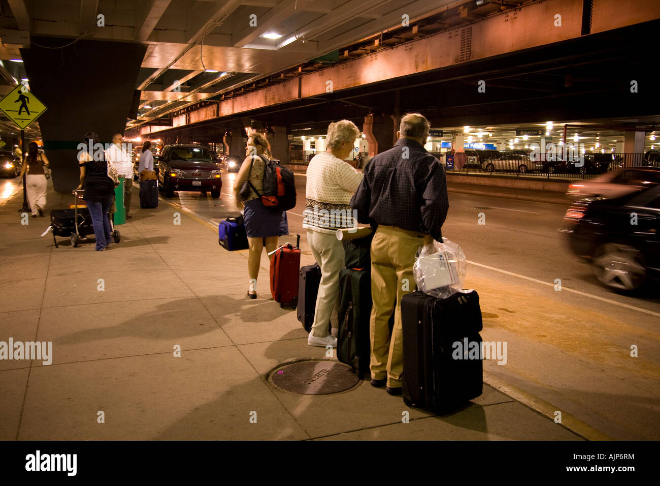 Airport curbside hires stock photography and images Alamy