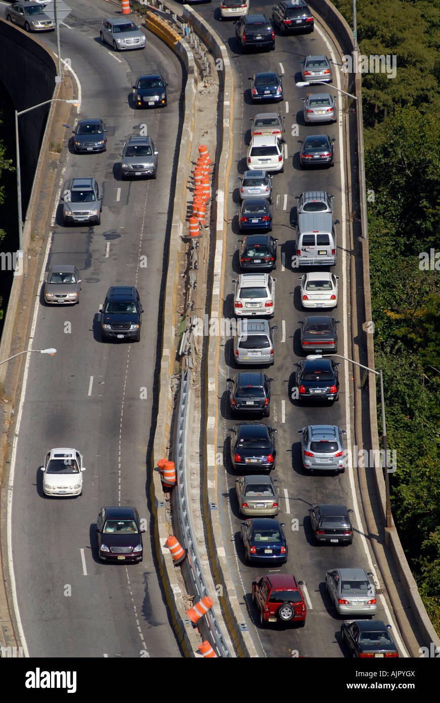 Traffic approaches the Washington Bridge Stock Photo Alamy