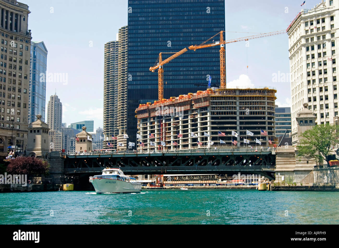 Trump Tower Chicago & Chicago River Architectural Tour Boat Stock Photo