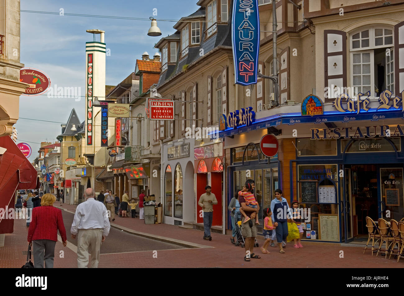 Le touquet france rue saint hi-res stock photography and images - Alamy