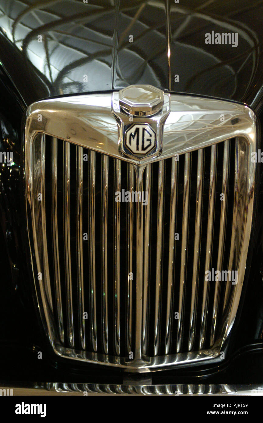 1958 MG ZB Magnette radiator and grille Stock Photo - Alamy