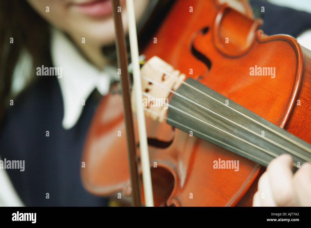 Violin and bow Stock Photo - Alamy
