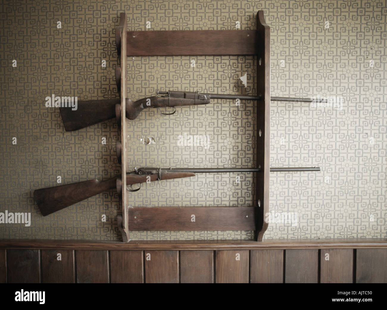 Gun rack hi-res stock photography and images - Alamy