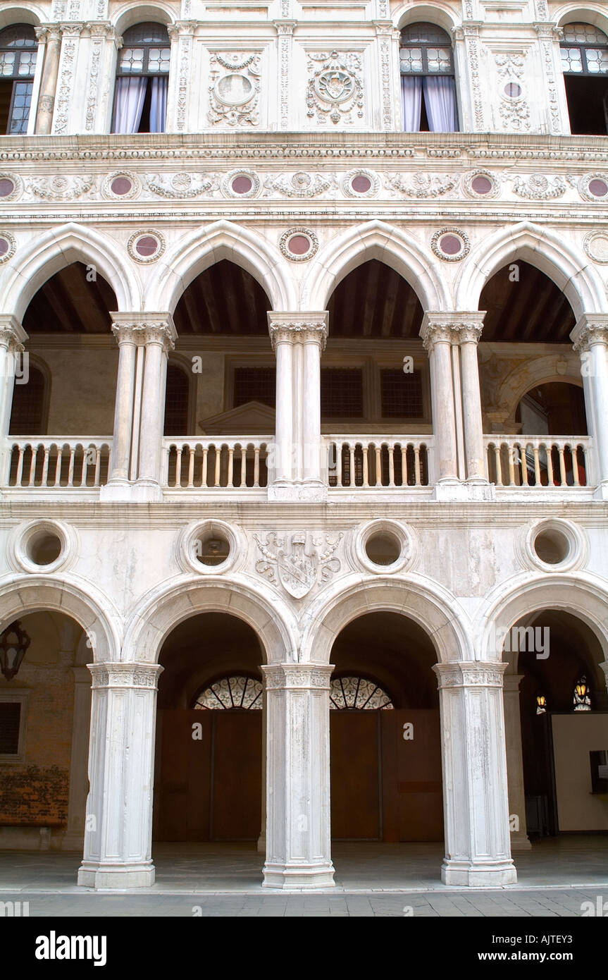 Detail from the palace of the Doges Stock Photo - Alamy