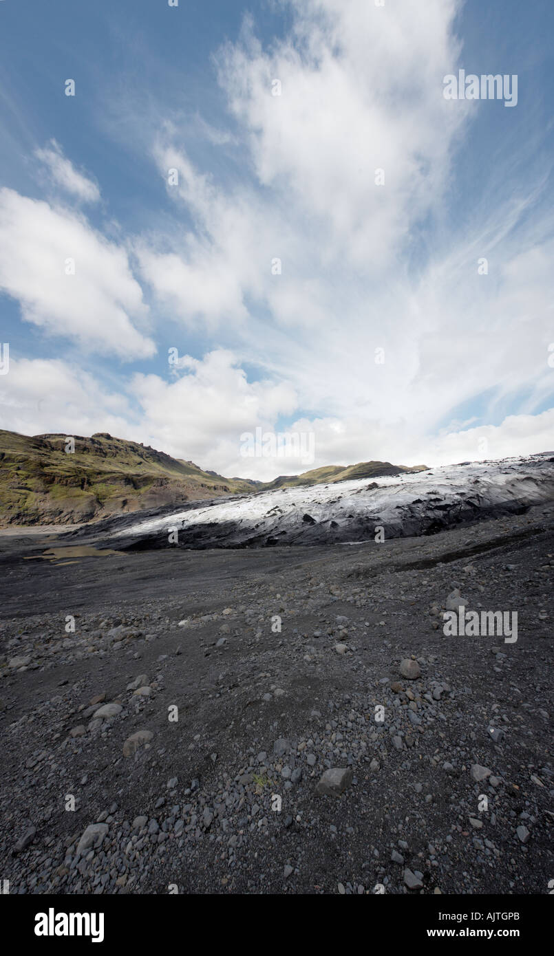 Volcanic sand deposits on the southern tip of Mýrdalsjökull glacier, Iceland Stock Photo