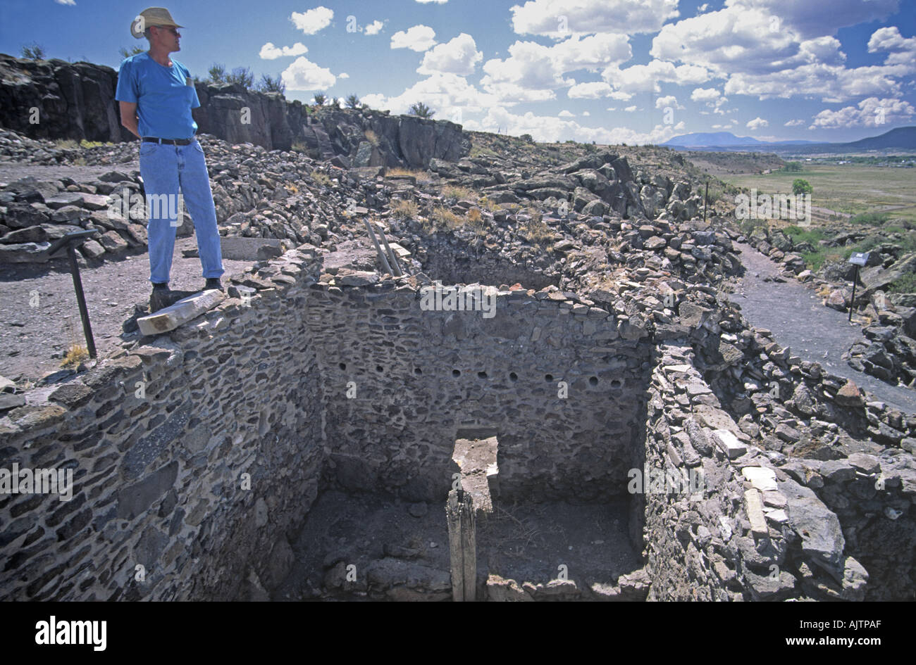 Guide at Casa Malpais Pueblo ruins in Springerville, Arizona, USA Stock Photo