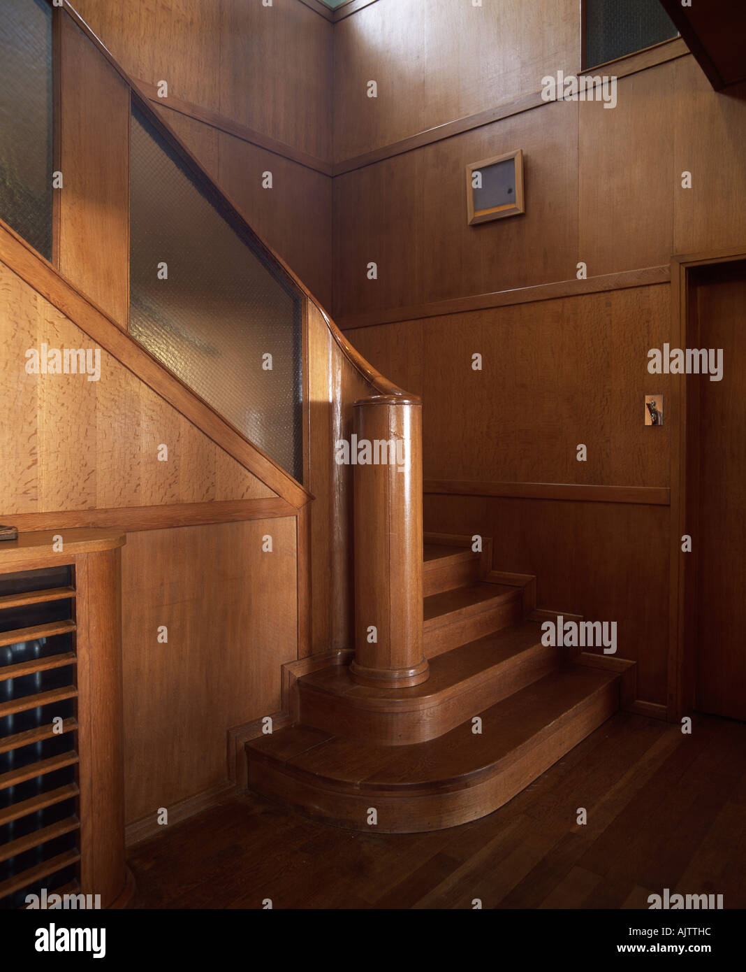 Oak panelled room hi-res stock photography and images - Alamy