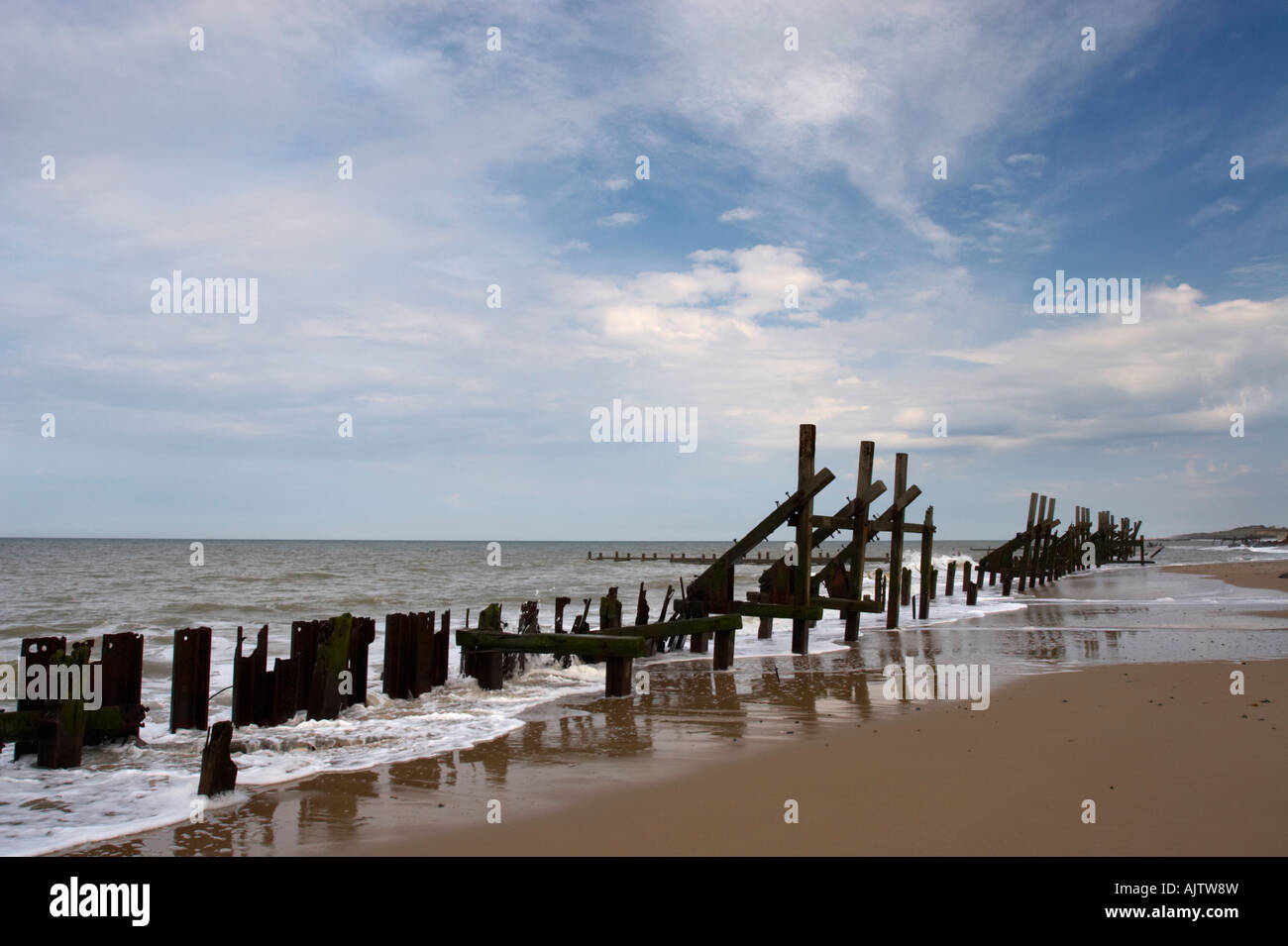 Broken defences happisburgh beach norfolk hi-res stock photography and ...