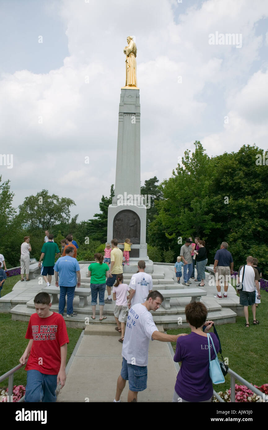 Mormon tourists flock to statue of Angel Moroni on Hill Cumorah Palmyra