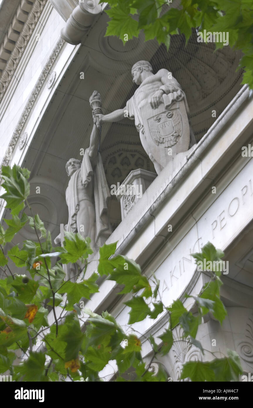 BBC Bush House statues Aldwych London WC2 England 2004 Stock Photo Alamy