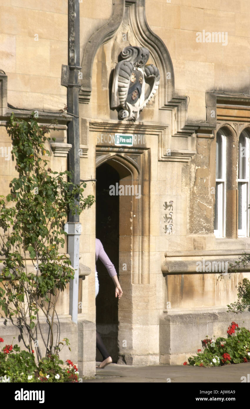 Oxford university door way hi-res stock photography and images - Alamy