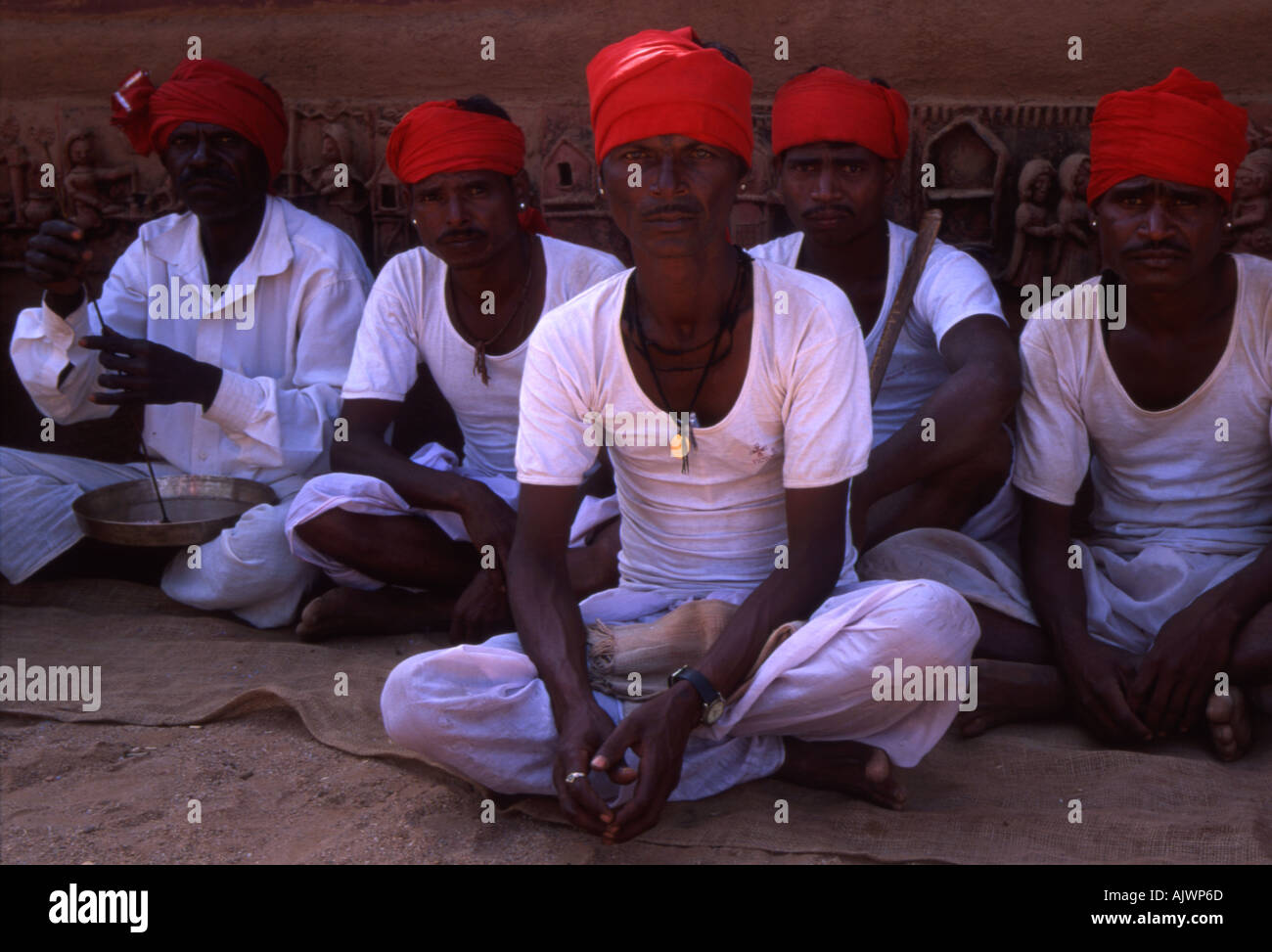 Indian men red turban hi-res stock photography and images - Alamy